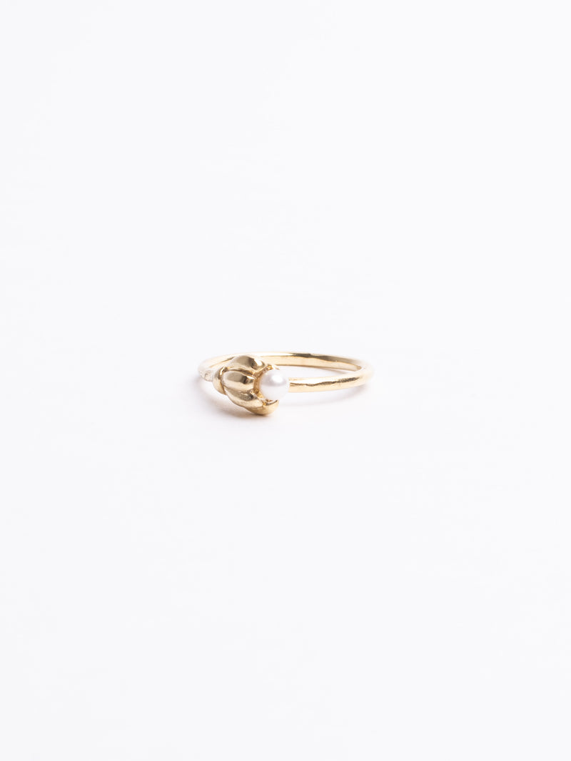 Small Flower ring with Pearl
