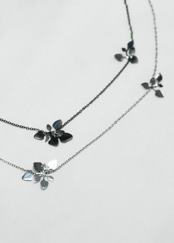Mini Laurel necklace