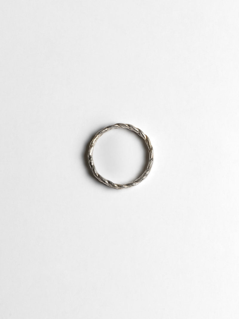 Twisted braid ring
